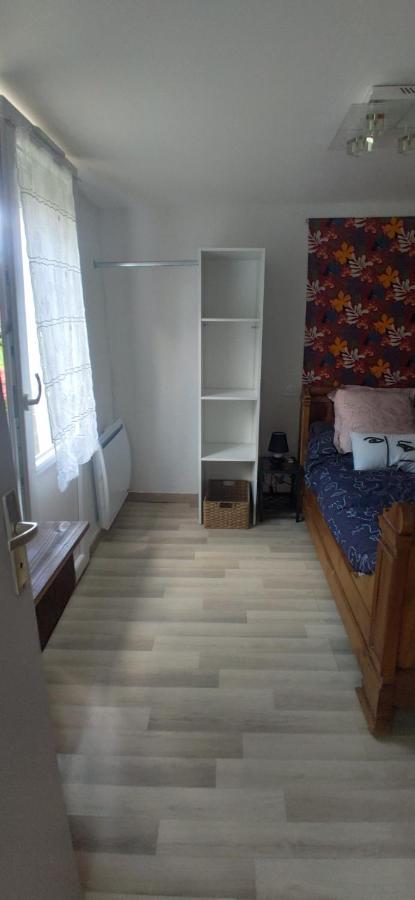 Petit Logement Sur Jardin Apartment Saint-Herblain Exterior photo